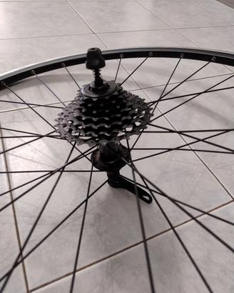 ruota Btwin sport 700 doppia parete con access.