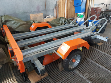 Carrello portamoto frenato tre corsie