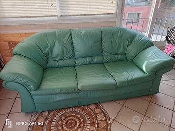 Divano in vera pelle