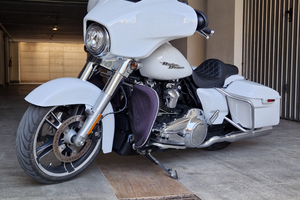 HARLEY DAVIDSON STREET GLIDE 107 anno 2017