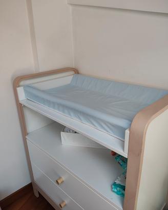Fasciatoio Ikea+next to me forever+box chicco+bab