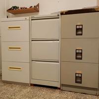 Classificatori in metallo a 3 cassetti
