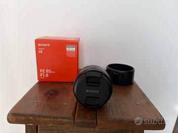 Sony SEL-85F18