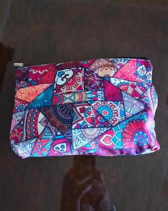 Pochette. 