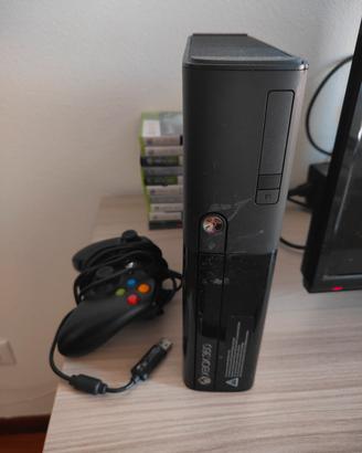 XBOX 360 con 10 giochi 