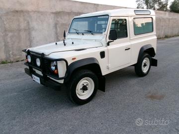 Land Rover Defender 90 2.5 TDI TURBO