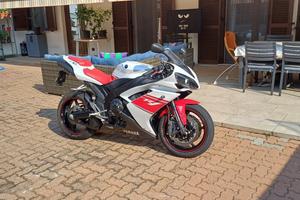 Yamaha YZF-R1