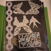 più di cento fustelle metalliche 