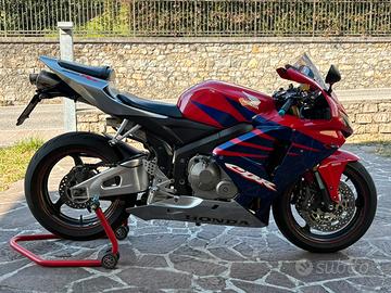 HONDA CBR 600 RR