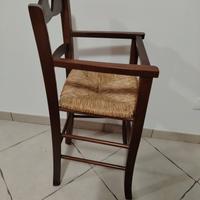 seggiolone in noce per bambino 