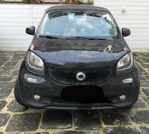 Smart forfour nera e grigia