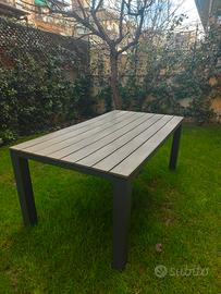 tavolo da esterno