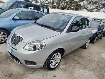 Lancia Ypsilon 1.2 Silver
