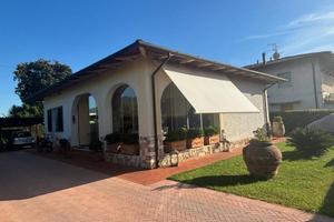 Villa di 95 m² con 3 locali a Massa
