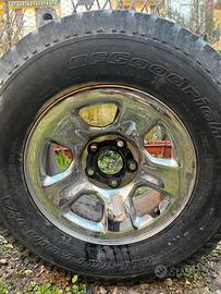 gomme è cerchi in lega LT 285/70 r17 Dodge RAM 