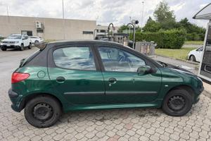 Peugeot 206  *motore rifatto a nuovo a 200.000*