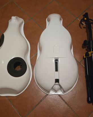 Sordina per sax alto con treppiede 