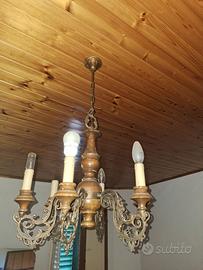 Lampadario vintage in legno e ottone – 5 luci