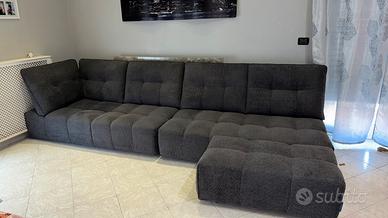 Divano Chateau d’Ax modulare con pouf , nuovo