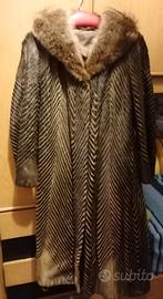 Cappotto pelliccia di lontra con collo in volpe 