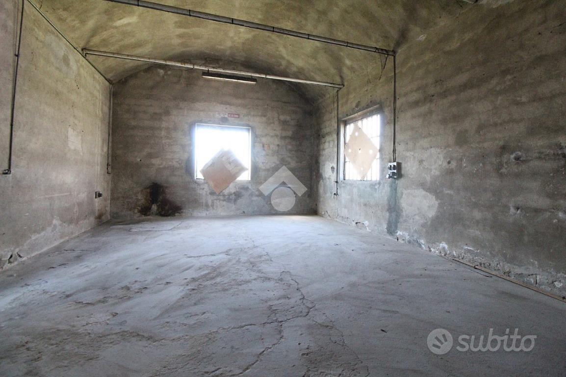RUSTICO A LARCIANO - Vista 5