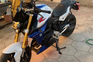 F900R accessoriata