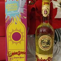 liquore strega con confezione 