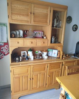 Credenza con tavolo