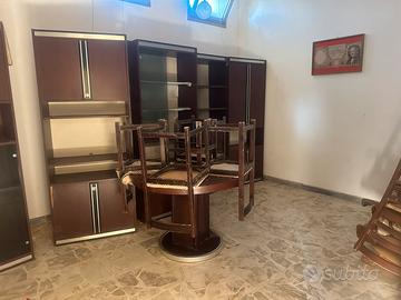 Tre case da ristrutturare