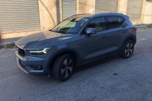 Volvo xc 40 momentum 1.5 benz