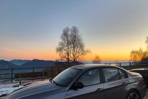 BMW 320i e90 2009 