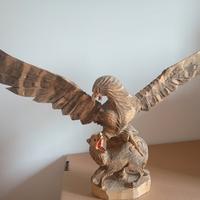 Aquila in legno 
