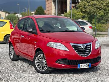 Lancia Ypsilon 1.2 69 CV 5 porte S&S Silver