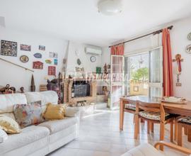 Villa Trifamiliare a Fiumicino 5 locali