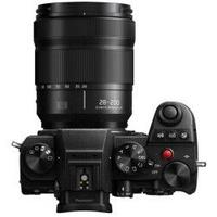 Panasonic Lumix S5D + obiettivo 28-200mm