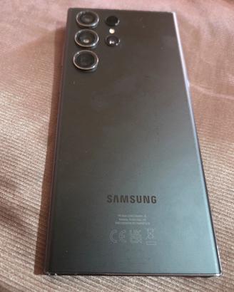 Samsung Galaxy S23 Ultra 256GB con cover super pro