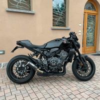 Honda cb 1000 black edition