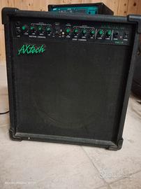 cassa amplificata per chitarra elettrica 