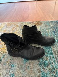 Scarponcino nero donna