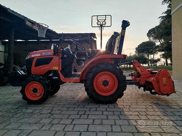 trattorino Kubota b1161