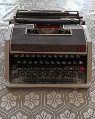 macchina da scrivere Olivetti Dl