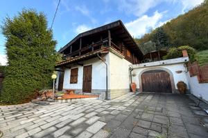 VILLA SINGOLA A VERNIO