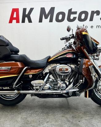 HARLEY-DAVIDSON FLHTCUSE Screamin' Eagle Ultra C