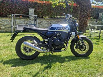 Brixton Crossfire 500 X (2023) – Pari al nuovo - S