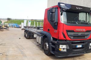 Iveco Stralis CABINA BASSA PIANALE CARRELLONE E6