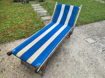 🪵 Lettini da Mare in Legno – €50 l’uno
