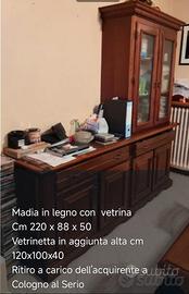 madia con vetrinetta 