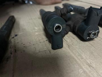 Iniettori suzuki swift 010 1,3 mtj 0445110316