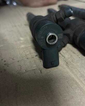 Iniettori suzuki swift 010 1,3 mtj 0445110316