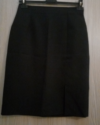 Gonna nera con spacco